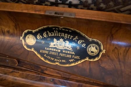 Challenger & Co George logo