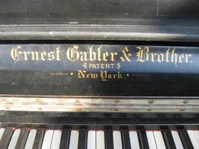 Ernest Gabler & Brother logo