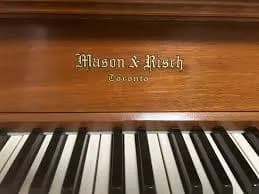 Mason & Risch logo